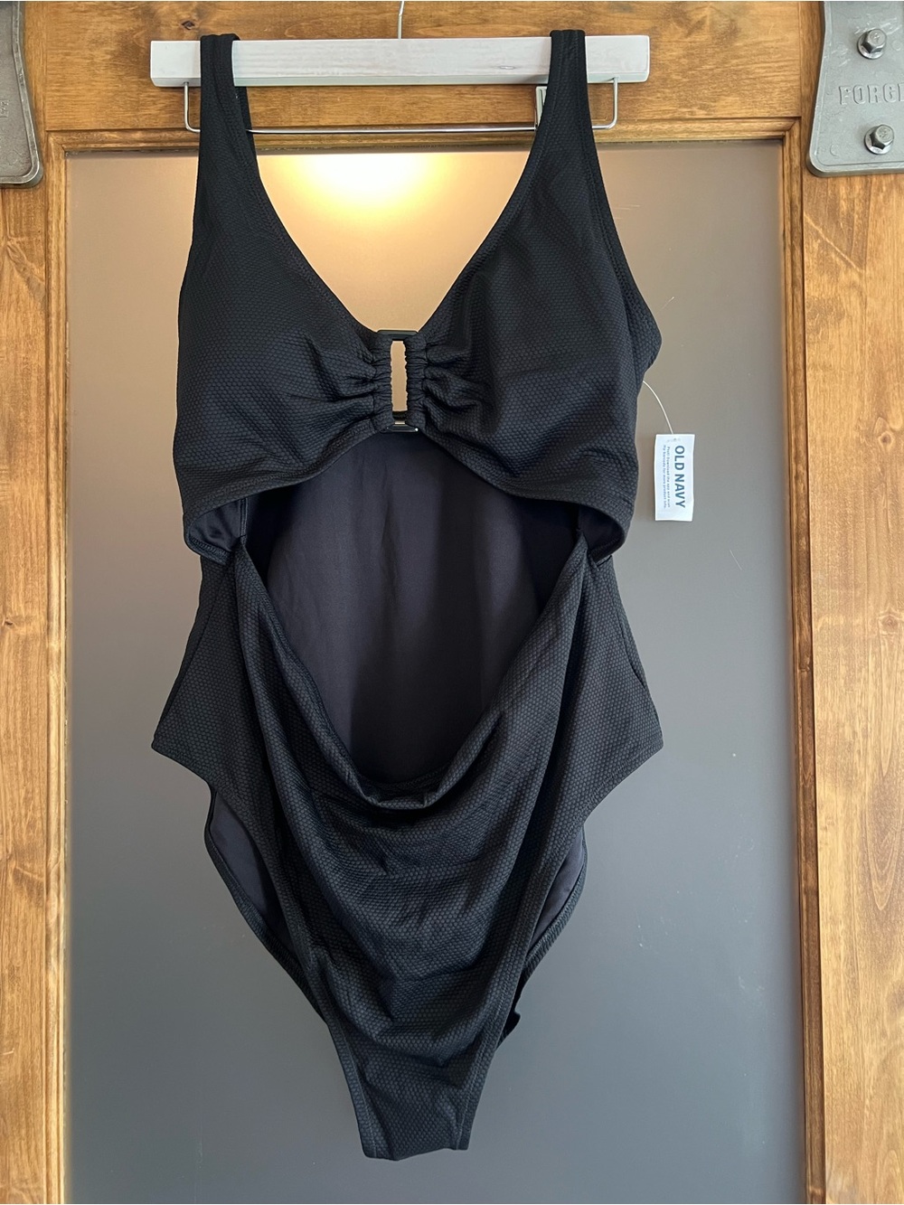Old Navy Textured One-Piece Cut-Out Swimsuit NWT XXL